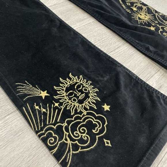 **HP**Nwt Johnny Was Luna Embroidered Velvet Jeans - Picture 7 of 14